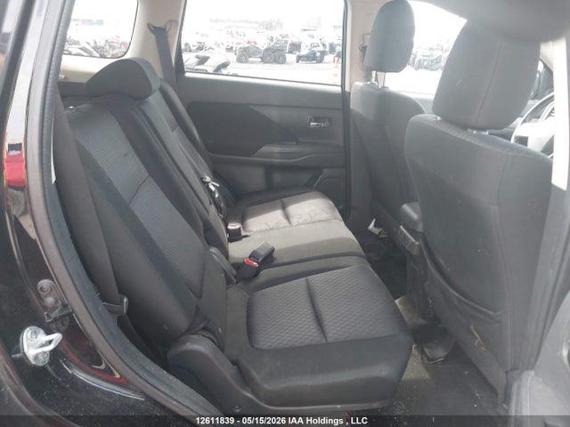 12611839 :رقم المزاد ، JA4JZ3AX4EZ602310 vin ، 2014 Mitsubishi Outlander Se مزاد بيع