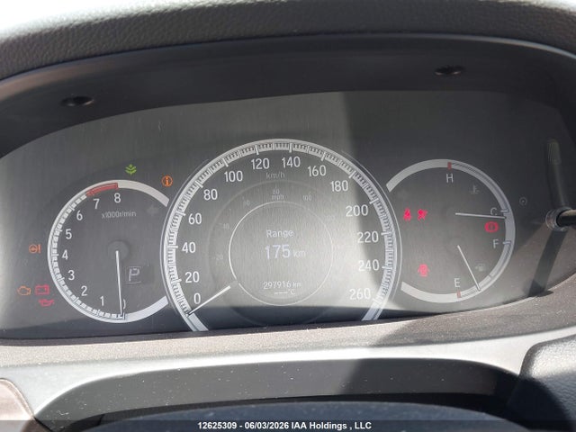 2016 Honda Accord Touring მანქანა იყიდება აუქციონზე, vin: 1HGCR3F91GA801083, აუქციონის ნომერი: 12625309