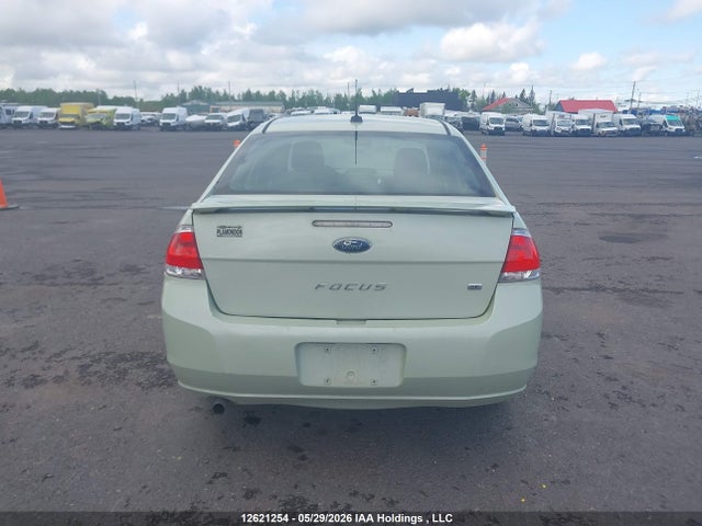 12621254 :رقم المزاد ، 1FAHP3FNXAW244116 vin ، 2010 Ford Focus Se مزاد بيع