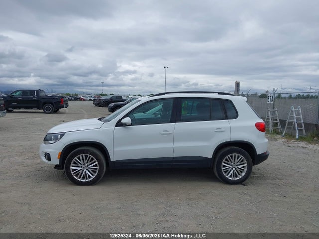 Aukcja sprzedaży 2015 Volkswagen Tiguan Comfortline/highline/special Edition/trendline, vin: WVGJV7AX9FW577735, numer aukcji: 12625324