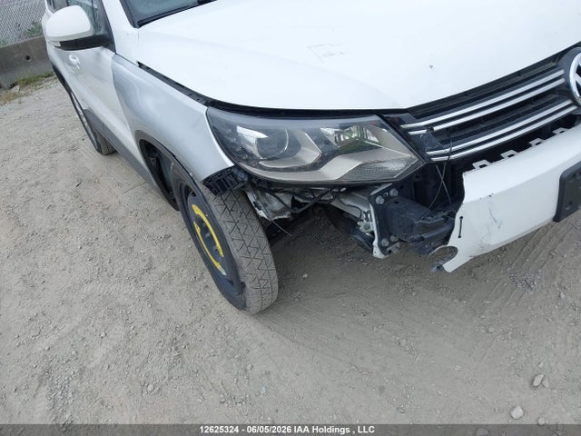 Aukcja sprzedaży 2015 Volkswagen Tiguan Comfortline/highline/special Edition/trendline, vin: WVGJV7AX9FW577735, numer aukcji: 12625324