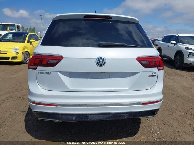 3VV4B7AX4JM137135 Volkswagen Tiguan Sel Premium
