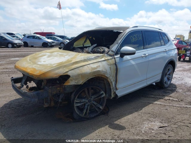 3VV4B7AX4JM137135 Volkswagen Tiguan Sel Premium
