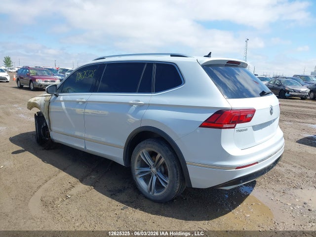 3VV4B7AX4JM137135 Volkswagen Tiguan Sel Premium