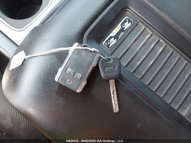 3GTU2NEC5GG352041 GMC Sierra K1500 Slt
