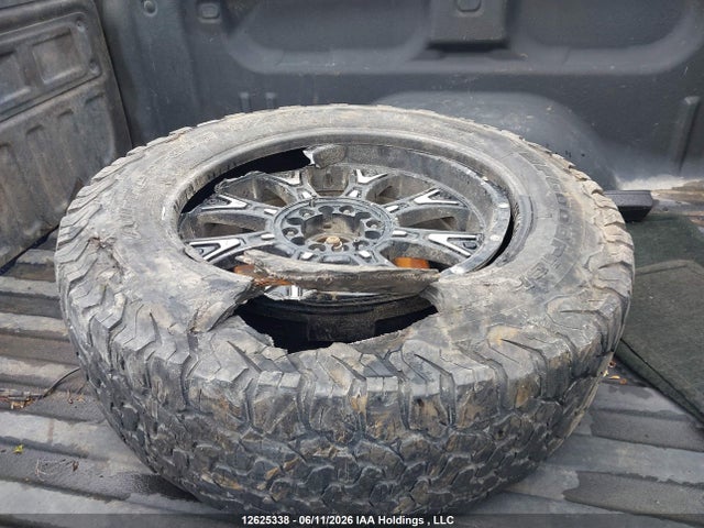 3GTU2NEC5GG352041 GMC Sierra K1500 Slt
