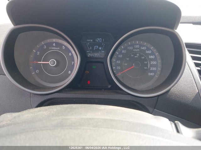 2015 Hyundai Elantra მანქანა იყიდება აუქციონზე, vin: KMHDH4AE5FU306202, აუქციონის ნომერი: 12625361