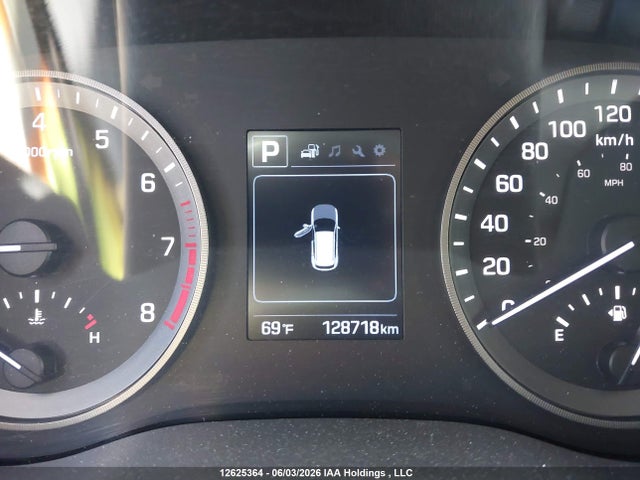 2017 Hyundai Tucson Limited/sport And Eco/se მანქანა იყიდება აუქციონზე, vin: KM8J33A4XHU440810, აუქციონის ნომერი: 12625364