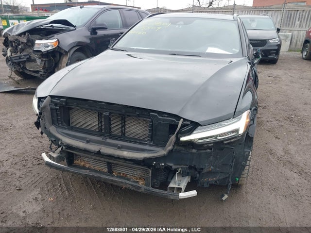 Aukcja sprzedaży 2022 Volvo V60 T6 R-design, vin: YV1A22SM7N1478809, numer aukcji: 12588501