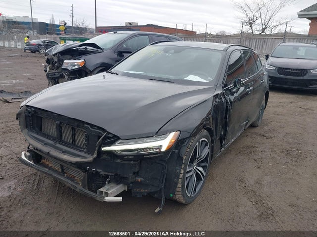 Aukcja sprzedaży 2022 Volvo V60 T6 R-design, vin: YV1A22SM7N1478809, numer aukcji: 12588501