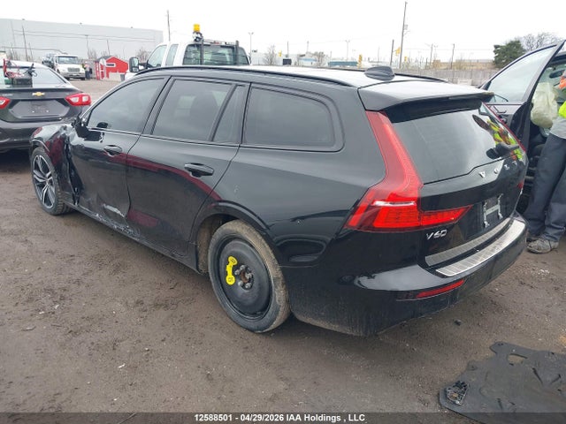 Aukcja sprzedaży 2022 Volvo V60 T6 R-design, vin: YV1A22SM7N1478809, numer aukcji: 12588501