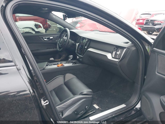 Aukcja sprzedaży 2022 Volvo V60 T6 R-design, vin: YV1A22SM7N1478809, numer aukcji: 12588501