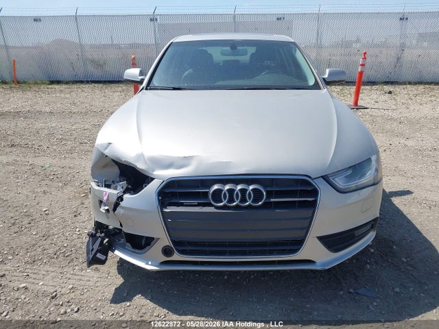 2013 Audi A4 2.0t მანქანა იყიდება აუქციონზე, vin: WAUBFCFL5DN004643, აუქციონის ნომერი: 12622872