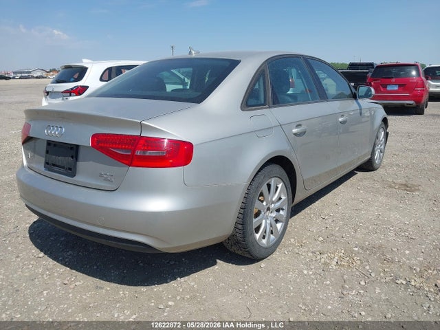 2013 Audi A4 2.0t მანქანა იყიდება აუქციონზე, vin: WAUBFCFL5DN004643, აუქციონის ნომერი: 12622872