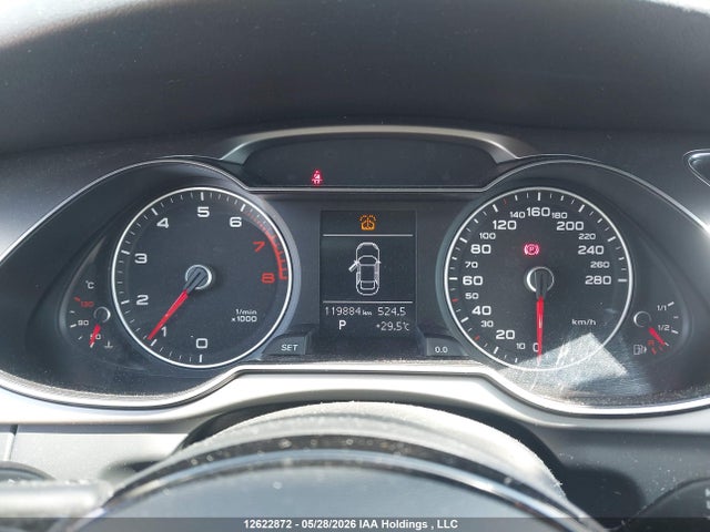 2013 Audi A4 2.0t მანქანა იყიდება აუქციონზე, vin: WAUBFCFL5DN004643, აუქციონის ნომერი: 12622872