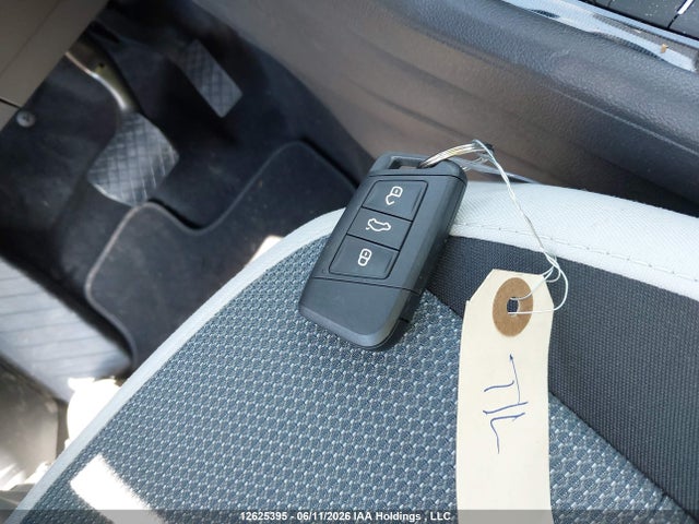 3VV8C7B23TM048337 Volkswagen TAOS S