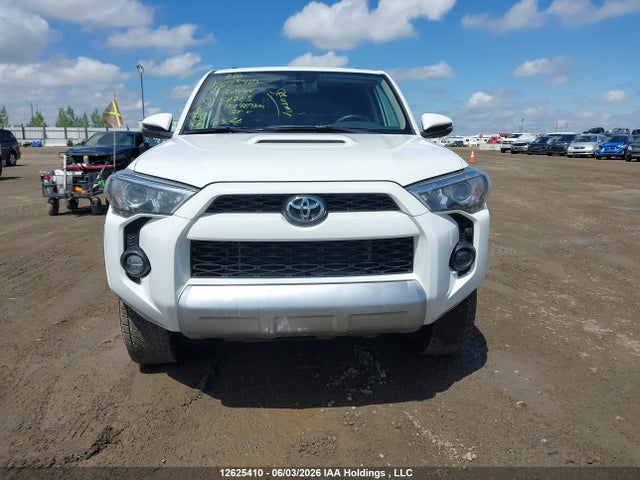 2014 Toyota 4runner Sr5 V6 მანქანა იყიდება აუქციონზე, vin: JTEBU5JR7E5191705, აუქციონის ნომერი: 12625410