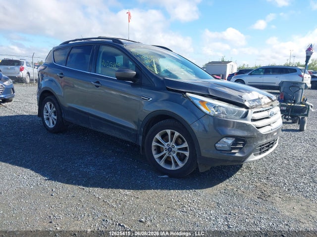 12625415 :رقم المزاد ، 1FMCU9G96HUD31532 vin ، 2017 Ford Escape Se مزاد بيع