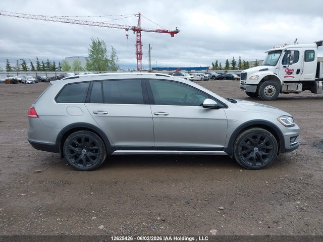 3VWM17AU8JM765459 Volkswagen Golf Alltrack S/se