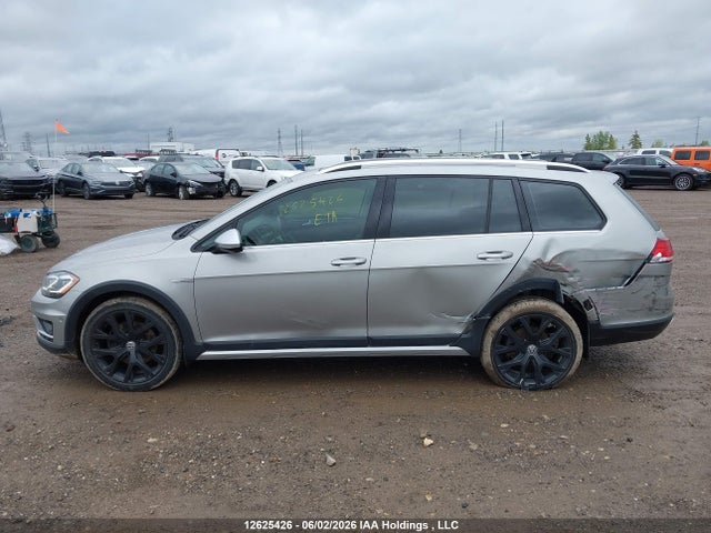 3VWM17AU8JM765459 Volkswagen Golf Alltrack S/se