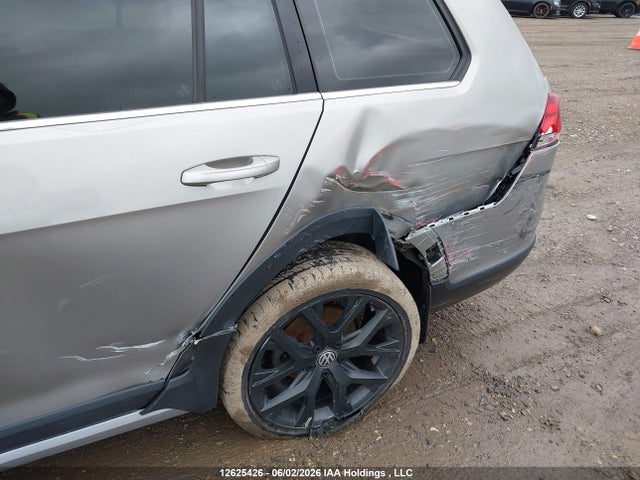 3VWM17AU8JM765459 Volkswagen Golf Alltrack S/se