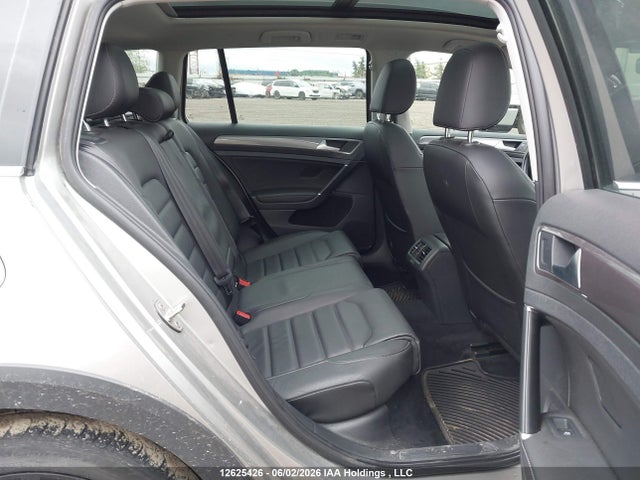 3VWM17AU8JM765459 Volkswagen Golf Alltrack S/se