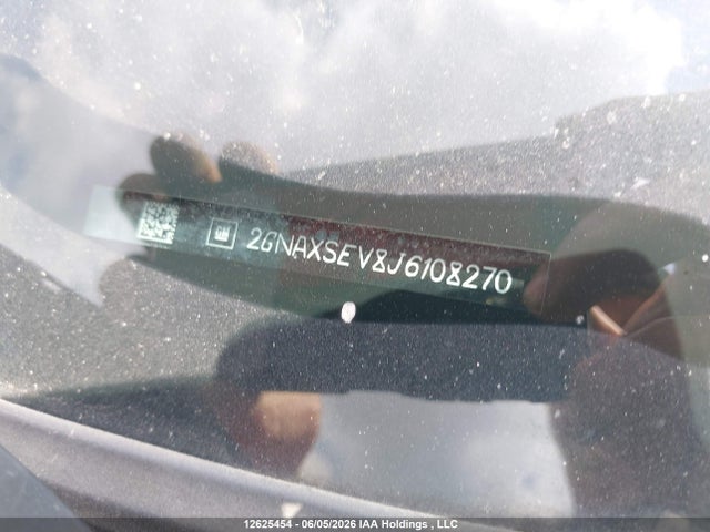 2GNAXSEV8J6108270 Chevrolet Equinox