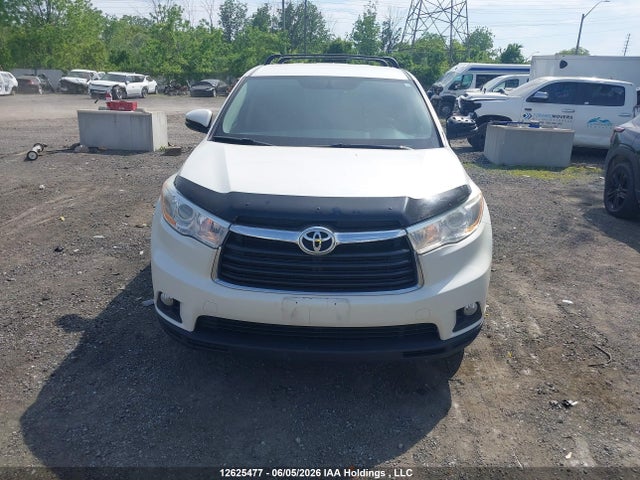 Продажа на аукционе авто 2015 Toyota Highlander Le/le Plus, vin: 5TDBKRFH7FS202845, номер лота: 12625477