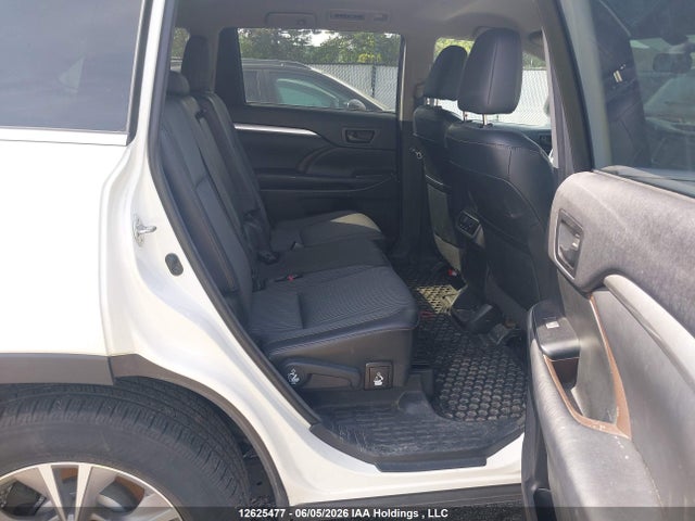 Продажа на аукционе авто 2015 Toyota Highlander Le/le Plus, vin: 5TDBKRFH7FS202845, номер лота: 12625477