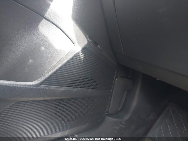 3VVLX7B23RM108253 Volkswagen TAOS SE