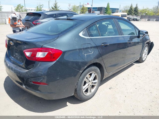 12625495 :رقم المزاد ، 3G1BE5SM3HS517197 vin ، 2017 Chevrolet Cruze Lt Auto مزاد بيع