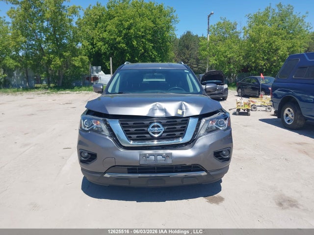 Продажа на аукционе авто 2017 Nissan Pathfinder Platinum/s/sl/sv, vin: 5N1DR2MM6HC697650, номер лота: 12625516