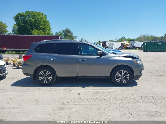 Продажа на аукционе авто 2017 Nissan Pathfinder Platinum/s/sl/sv, vin: 5N1DR2MM6HC697650, номер лота: 12625516