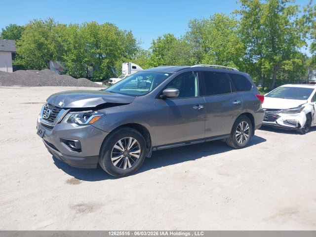 Продажа на аукционе авто 2017 Nissan Pathfinder Platinum/s/sl/sv, vin: 5N1DR2MM6HC697650, номер лота: 12625516