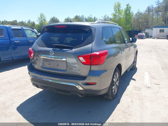 Продажа на аукционе авто 2017 Nissan Pathfinder Platinum/s/sl/sv, vin: 5N1DR2MM6HC697650, номер лота: 12625516