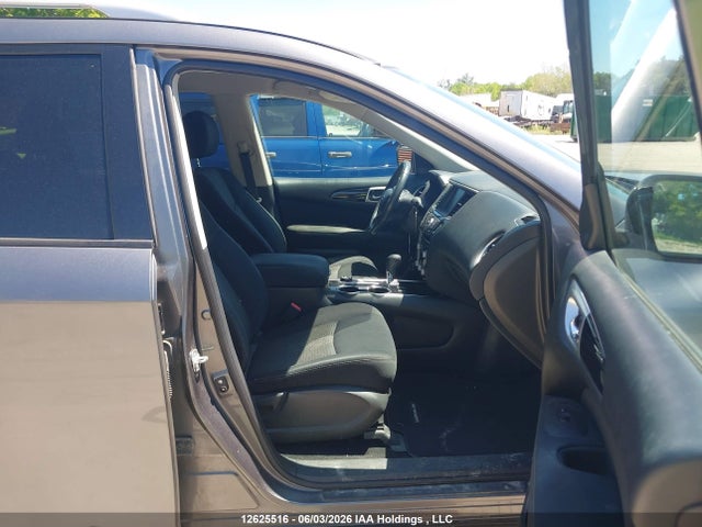 Продажа на аукционе авто 2017 Nissan Pathfinder Platinum/s/sl/sv, vin: 5N1DR2MM6HC697650, номер лота: 12625516