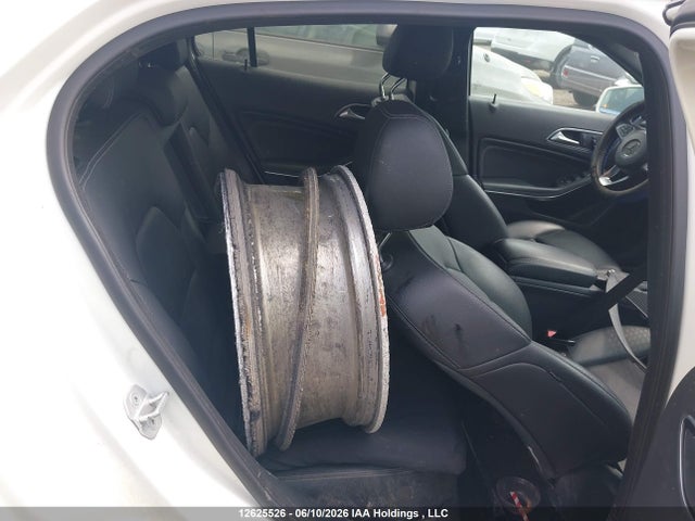 WDCTG4GB1HJ351491 Mercedes-Benz Gla 250 4matic