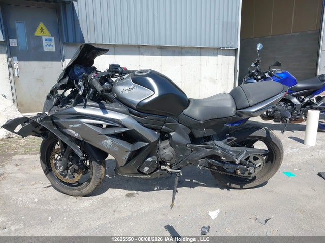 JKAEXEF1XEDA16993 Kawasaki Ex650 F