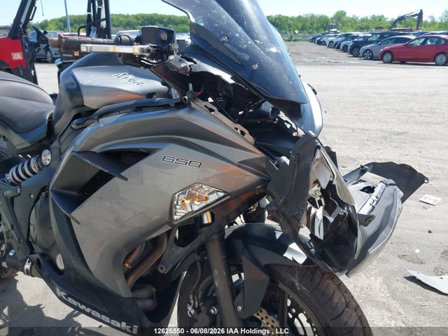 JKAEXEF1XEDA16993 Kawasaki Ex650 F