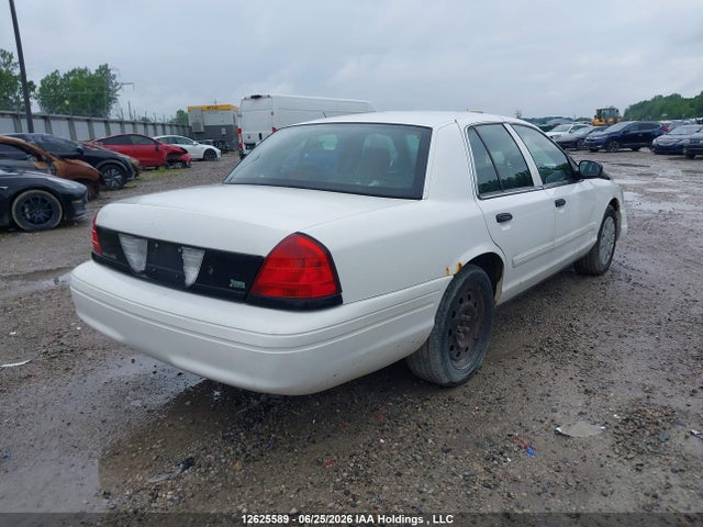 2010 Ford Crown Victoria Police Interceptor მანქანა იყიდება აუქციონზე, vin: 2FABP7BV7AX120568, აუქციონის ნომერი: 12625589
