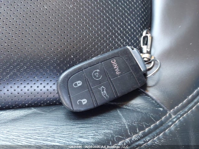 Chrysler 200 C 2015 1C3CCCEG4FN632267 Image 11