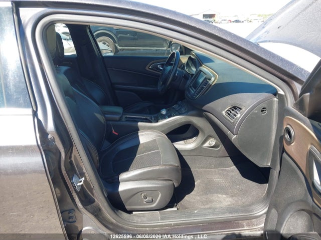 Chrysler 200 C 2015 1C3CCCEG4FN632267 Image 5