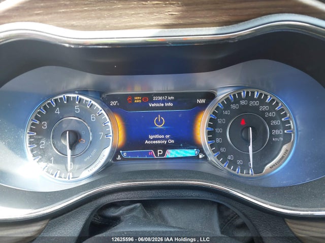 Chrysler 200 C 2015 1C3CCCEG4FN632267 Image 7