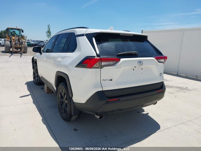 Toyota Rav4 Xle 2021 2T3R1RFV8MC214183 Image 3