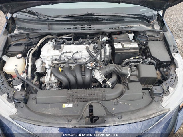 5YFBPMBE6NP351870 Toyota COROLLA LE