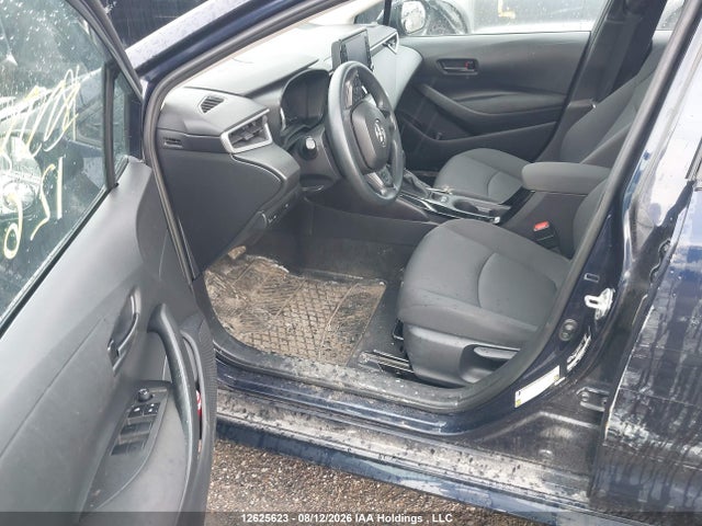 5YFBPMBE6NP351870 Toyota COROLLA LE