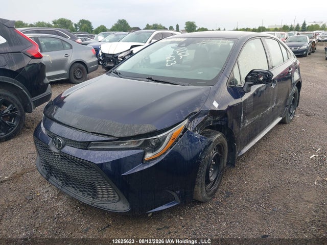 5YFBPMBE6NP351870 Toyota COROLLA LE