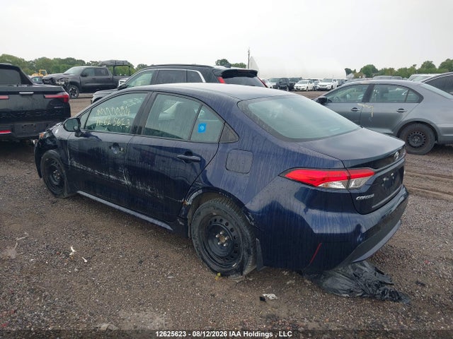5YFBPMBE6NP351870 Toyota COROLLA LE