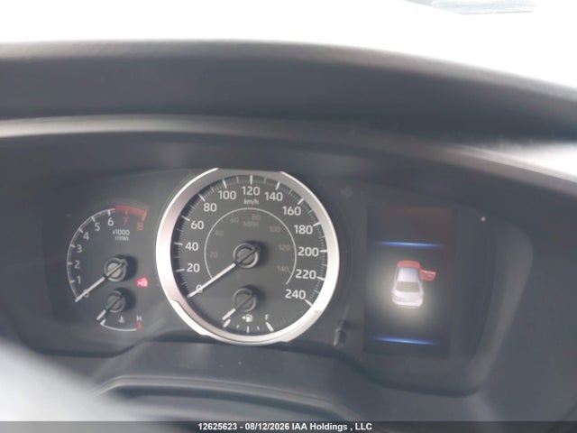 5YFBPMBE6NP351870 Toyota COROLLA LE