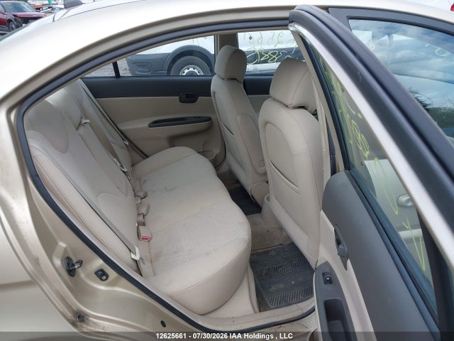 Auction sale of the 2006 Hyundai Accent Gls, vin: KMHCN45C76U038895, lot number: 12625661